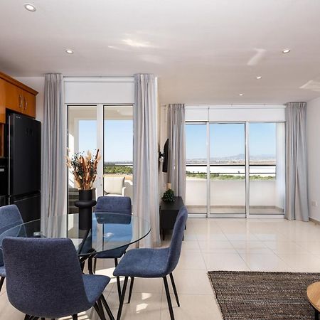 The Saline Views Makenzy Apartment Larnaca Ngoại thất bức ảnh