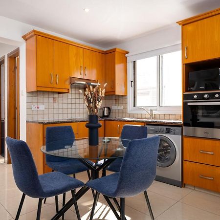 The Saline Views Makenzy Apartment Larnaca Ngoại thất bức ảnh