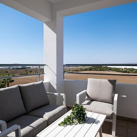 The Saline Views Makenzy Apartment Larnaca Ngoại thất bức ảnh
